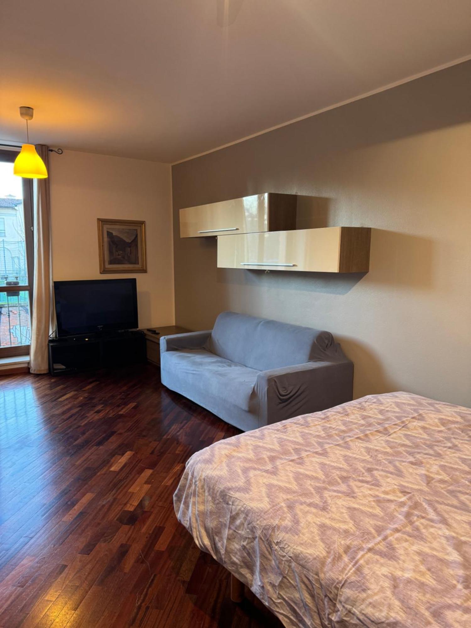Ampio Monolocale Apartment Brescia Exterior photo