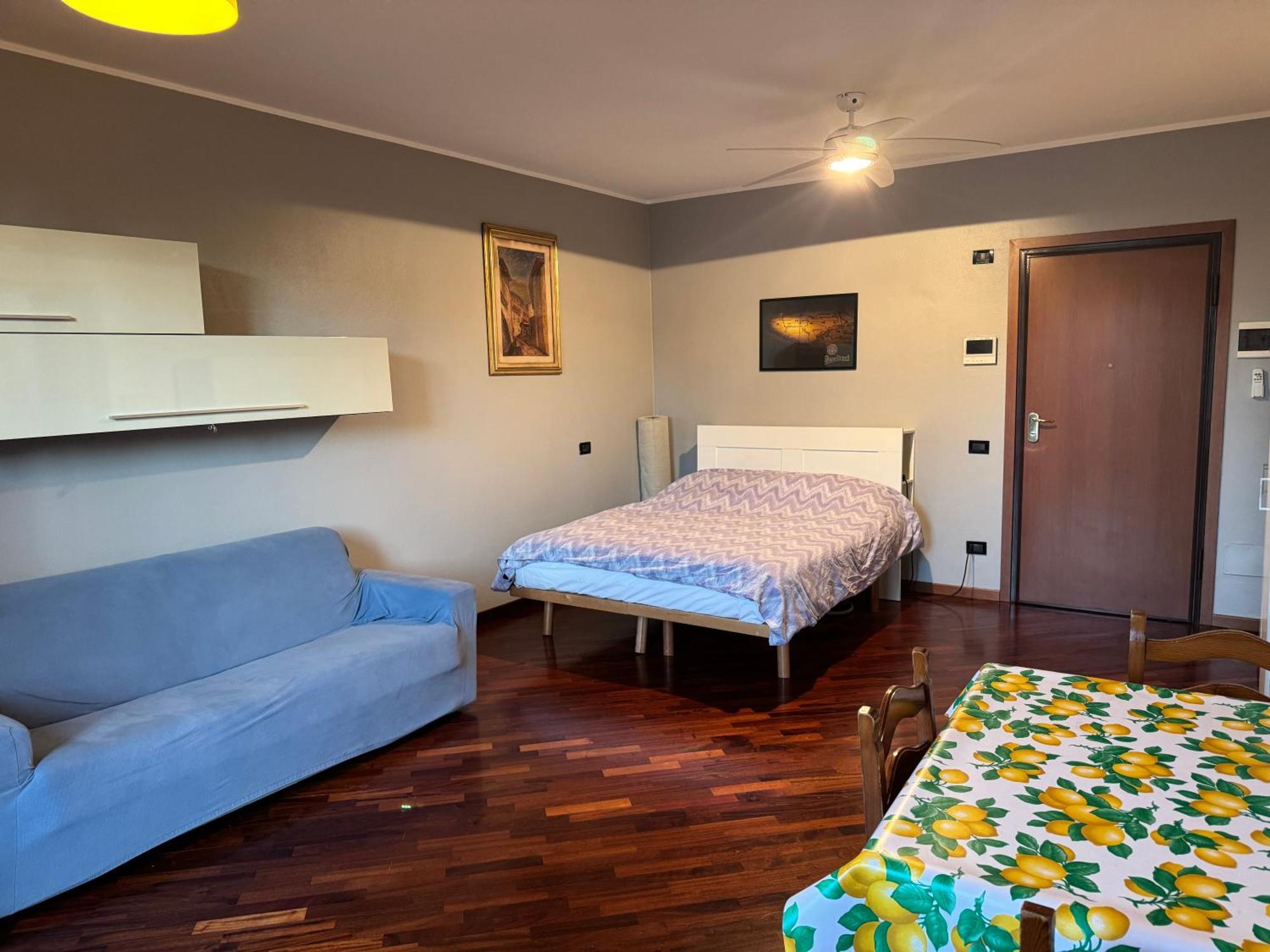 Ampio Monolocale Apartment Brescia Exterior photo
