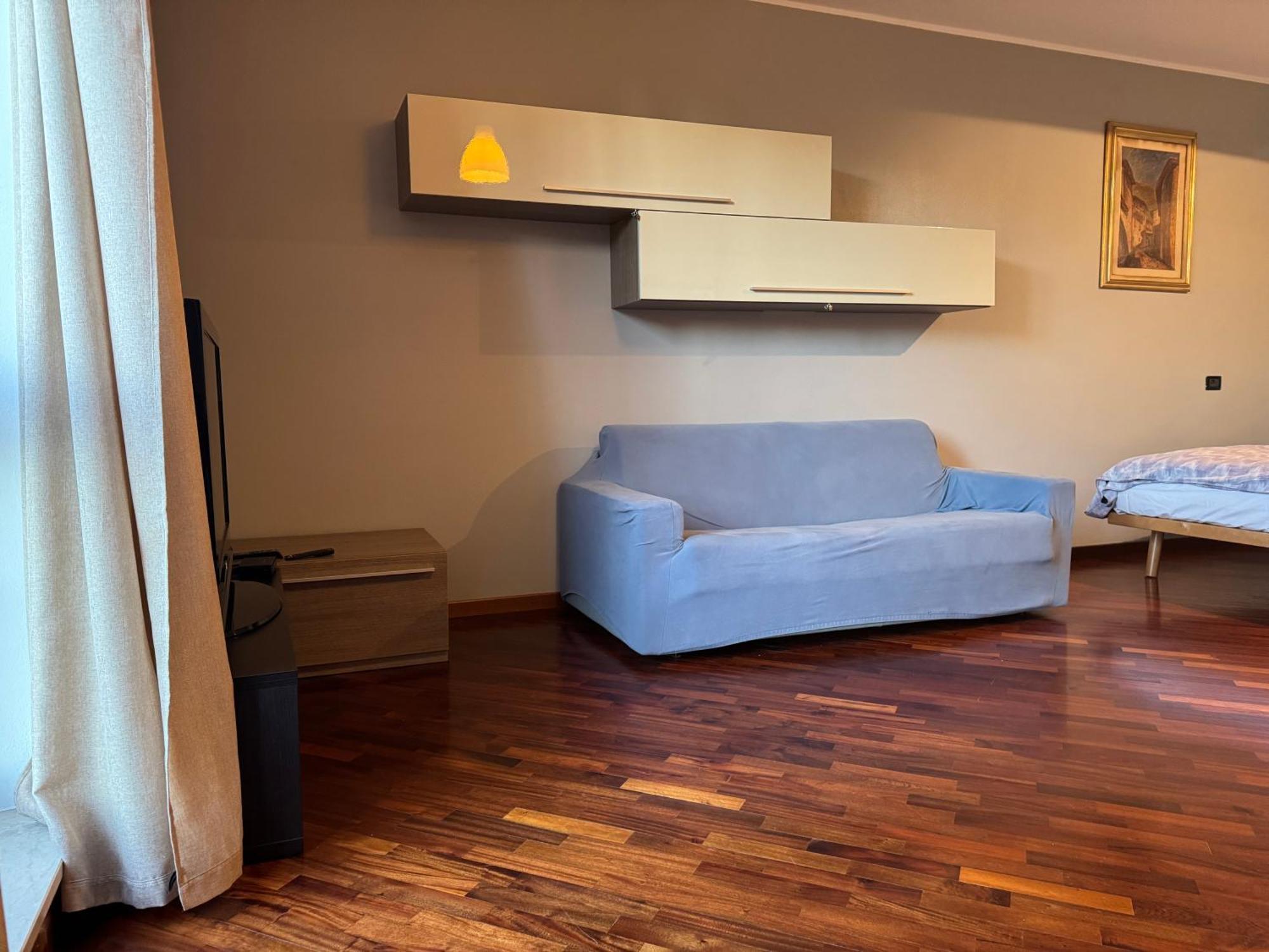 Ampio Monolocale Apartment Brescia Exterior photo